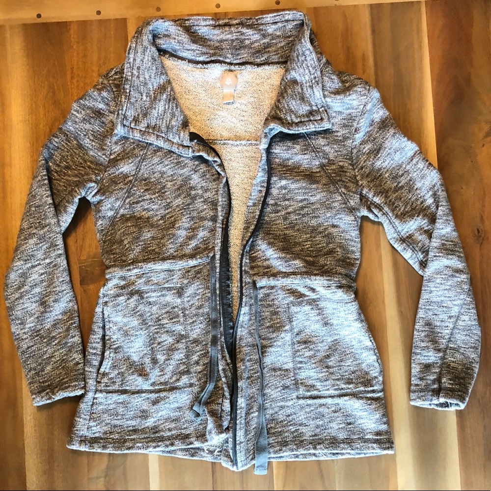 Gapfit Sweatshirt - Picture 2 of 6